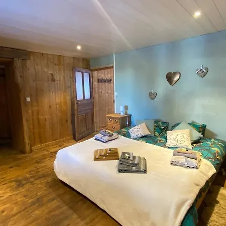 Authentique De Colpoteur Apartment Albiez-Montrond