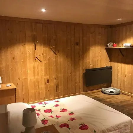 Apartment Authentique De Colpoteur Albiez-Montrond