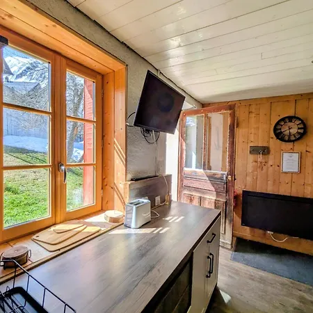 Le Refuge De Marius - De Colpoteur Albiez-Montrond