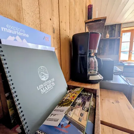Le Refuge De Marius - De Colpoteur Albiez-Montrond