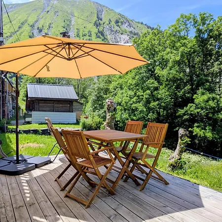 Apartment Le Refuge De Marius - De Colpoteur Albiez-Montrond