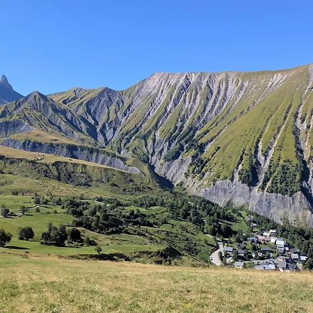 Apartment Le Refuge De Marius - De Colpoteur Albiez-Montrond